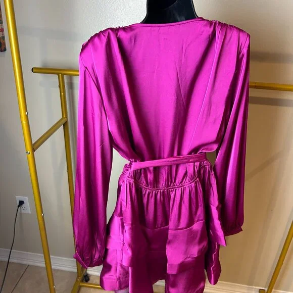 STRUT AND BOLT  SATIN MINI DRESS (L) - Picture 15 of 16